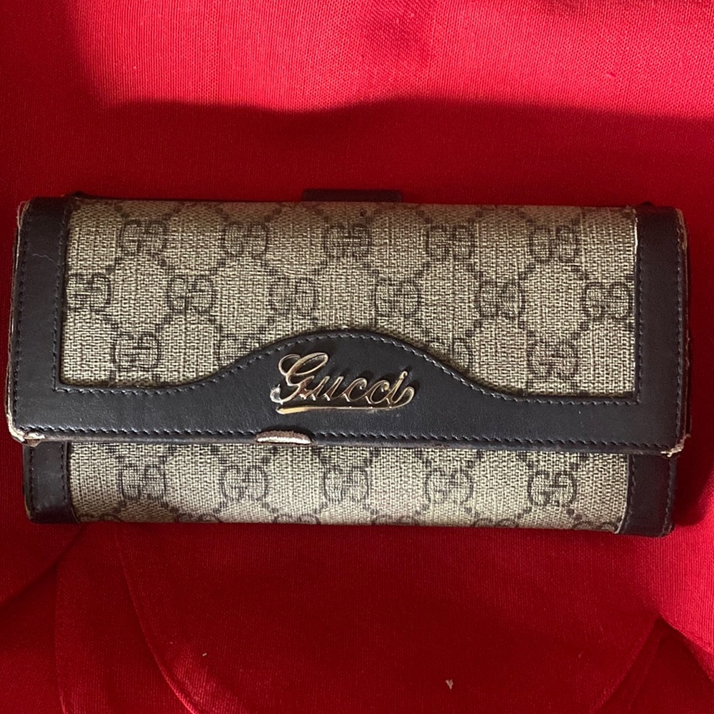 GUCCI WALLET